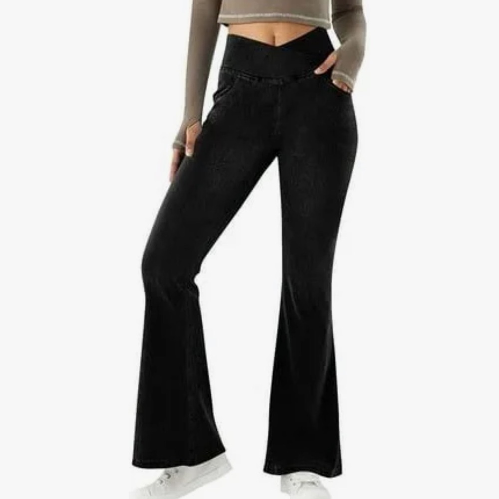 Black Flared Pull On Jegging Jeans